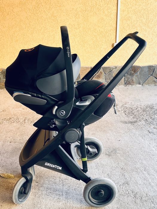 Автокрісло Cybex Cloud Z i-Size Ferrari Victory Black
