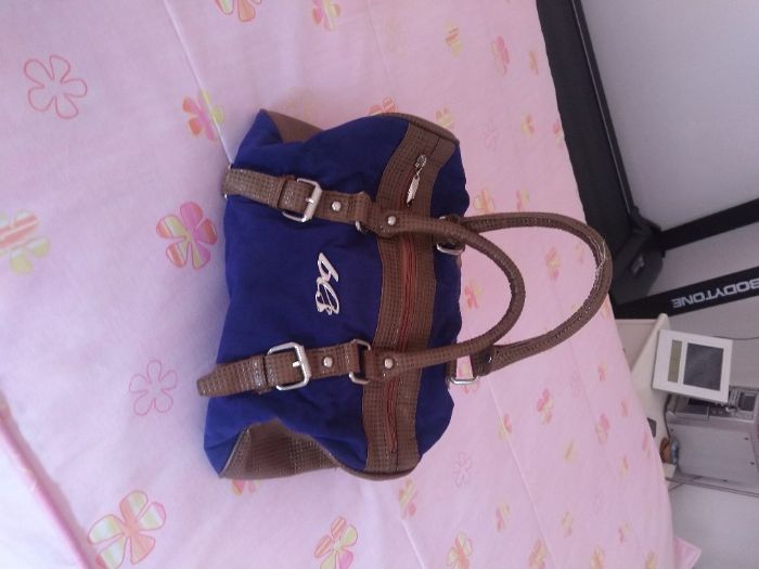 Careira em tecido aveludado, azul