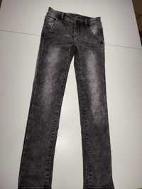 Czarne jeansy skinny, Show whatyougot rozm 134, jak nowe!