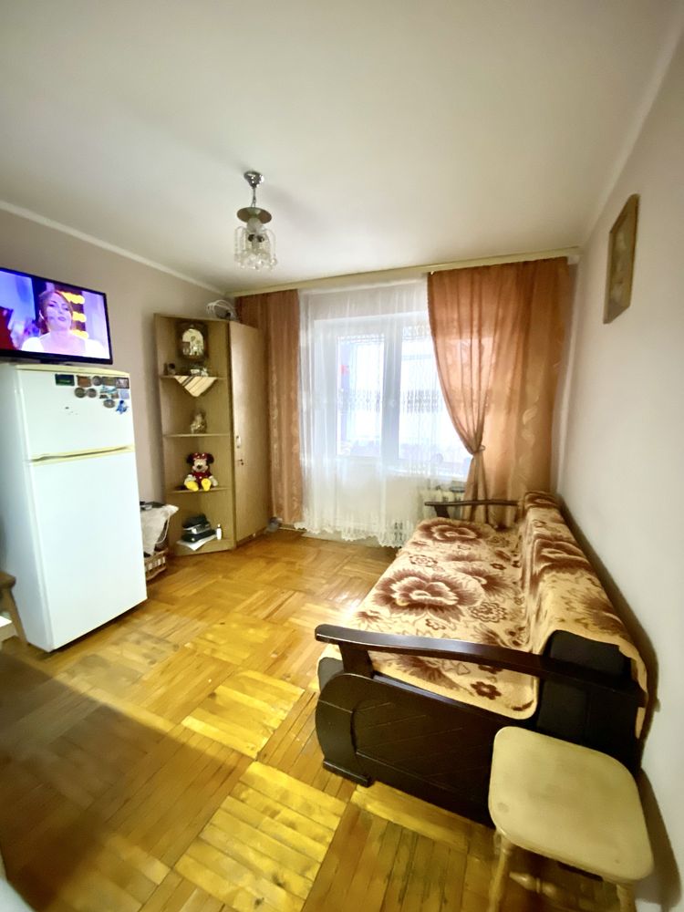 Продаж  1кім. квартири по вул. Виговського