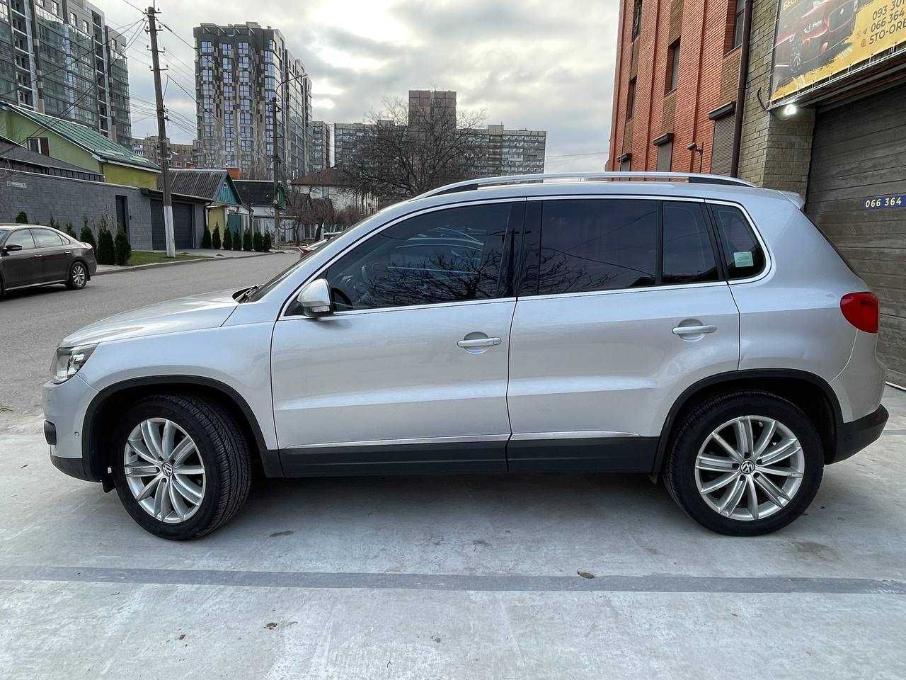 VW Tiguan 2.0 TDI 4motion (максимальна комплектація)