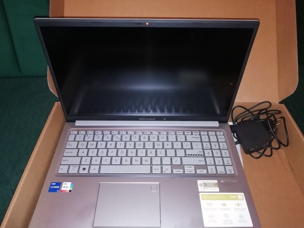 Laptop Asus VivoBook 15cali