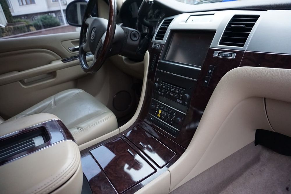 Cadillac Escalade 2013 6.2