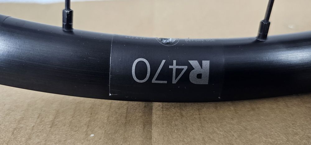 Zestaw kół Dt-swiss R470  622x20. Nowe.