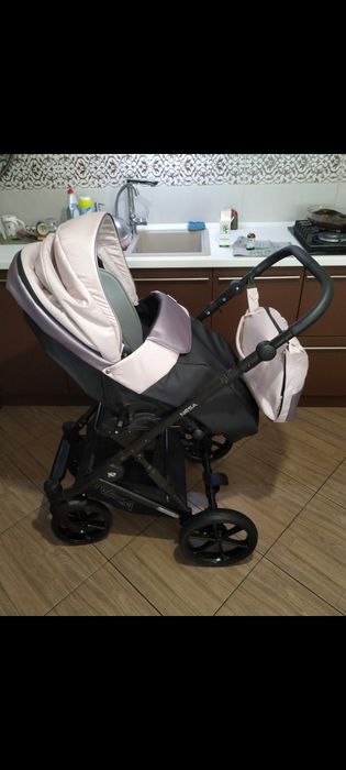 Коляска 2 в 1 Riko Nesa