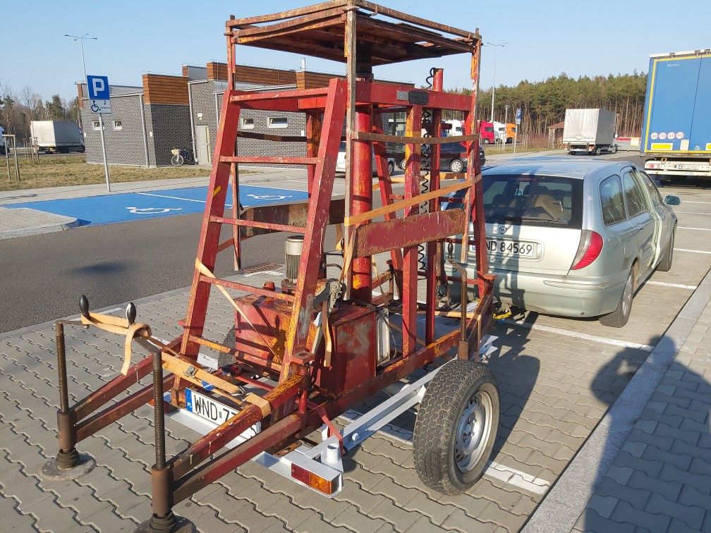 Podnośnik teleskopowy 8M