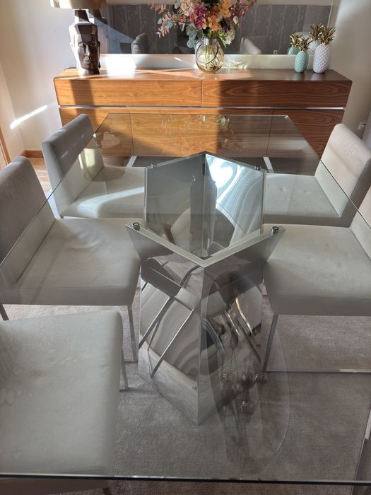 Cadeiras Laskasas tecido bege alinhado, inox