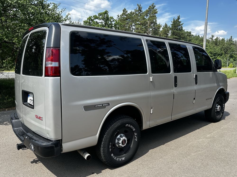 Gmc Savana або Chevrolet Exspress