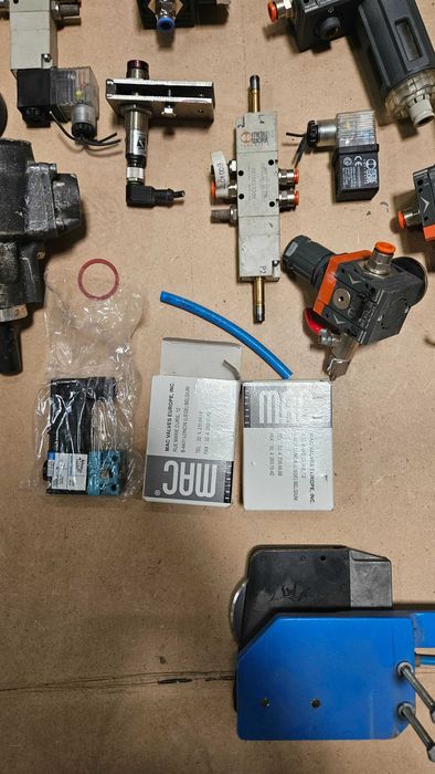 pneumatyka zawory , elementy sterujące