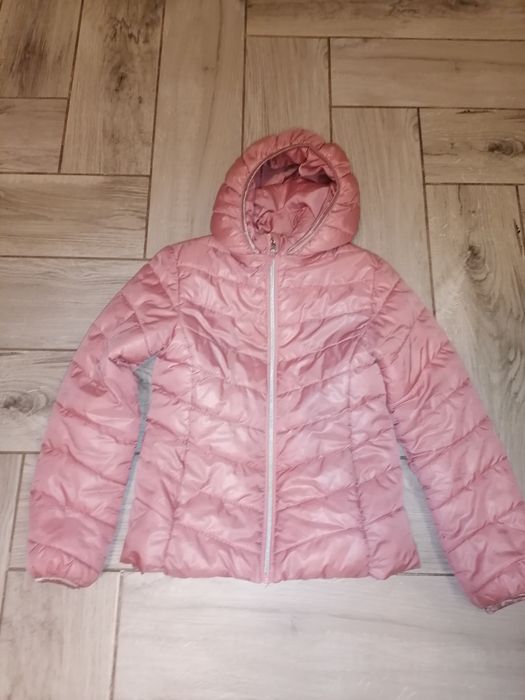 Продам демісезонний пуховик від H&M на дівчинку.