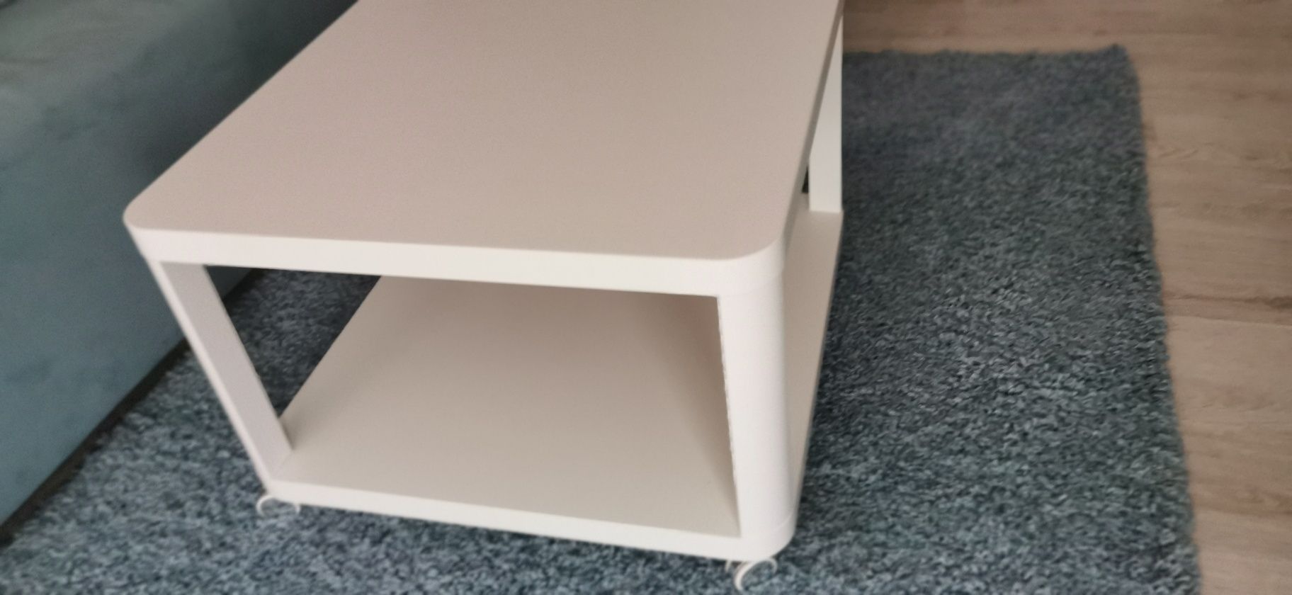 Stolik biały na kółkach Ikea kawowy 64x64 cm