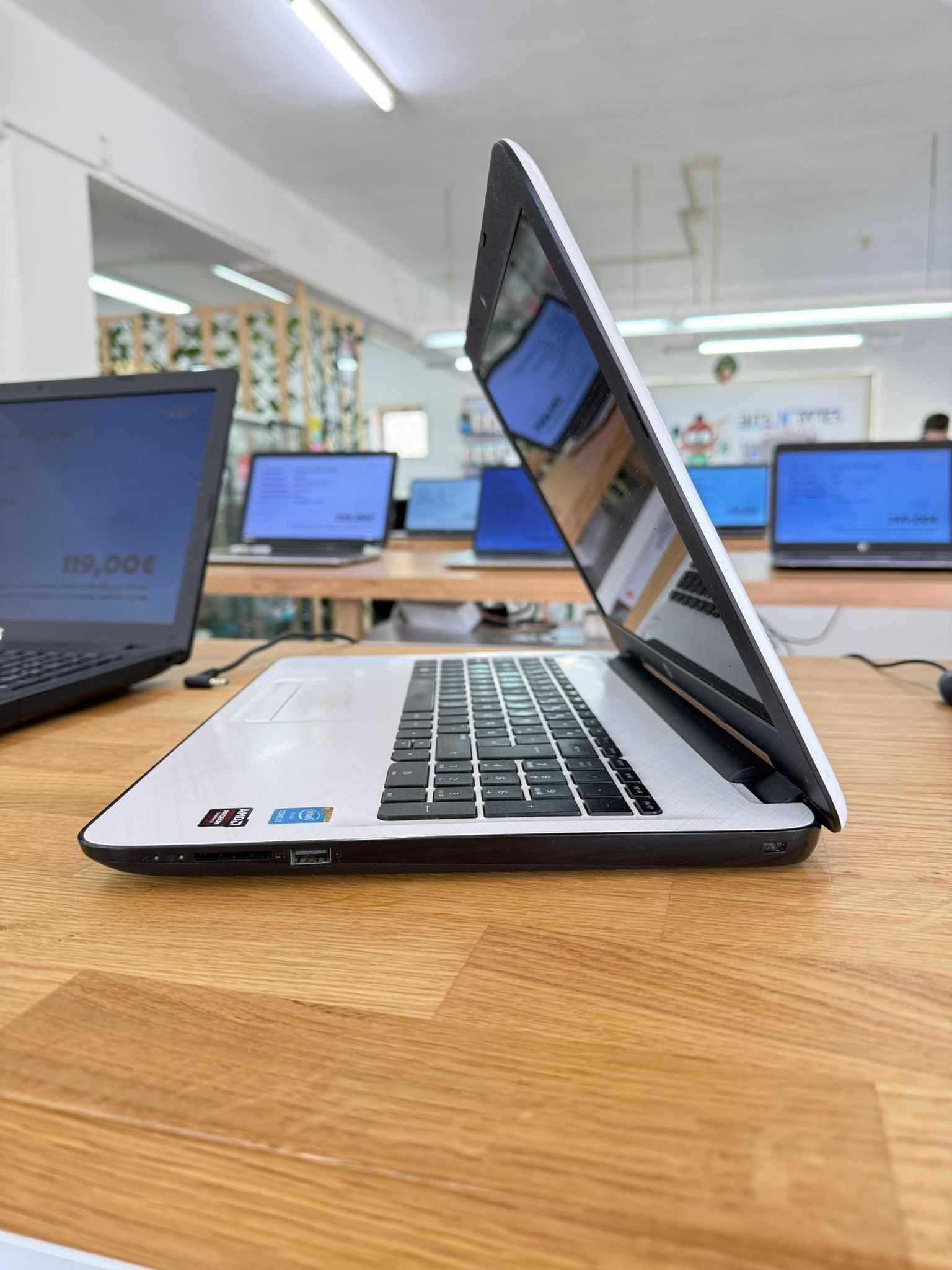 HP 15 i3-5Ger | 8Gb | 240Gb SSD | AMD R5 M330 | 15.6″