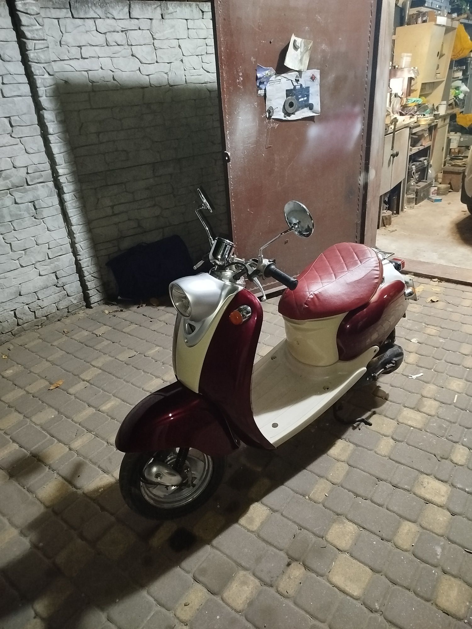 Скутер Yamaha vino 2t, повністю в оригіналі .