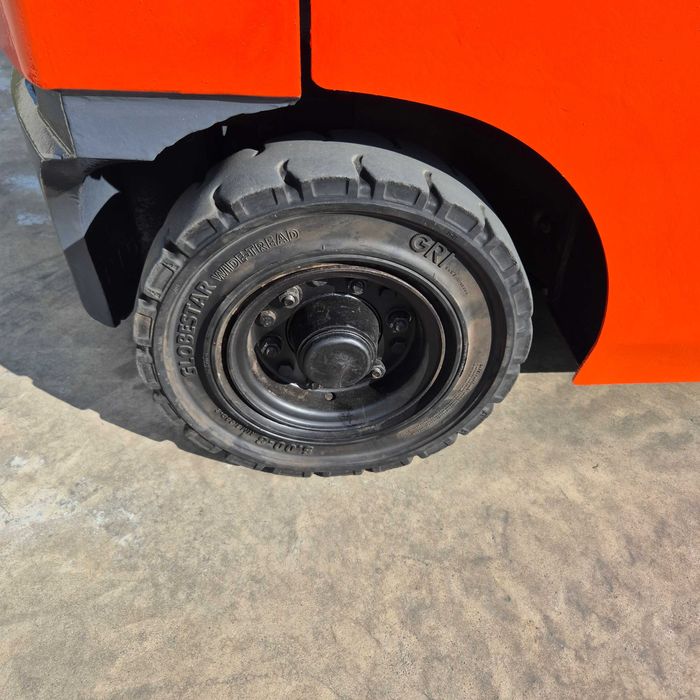 TOYOTA 1,5 тон Кабіна