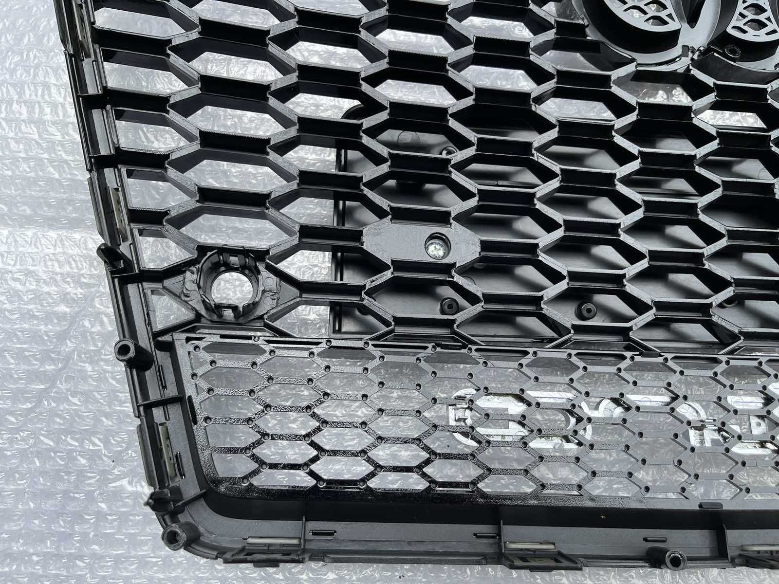 Решетка радиатора Audi A7 4G (10-15) тюнинг решітка RS7 з quattro