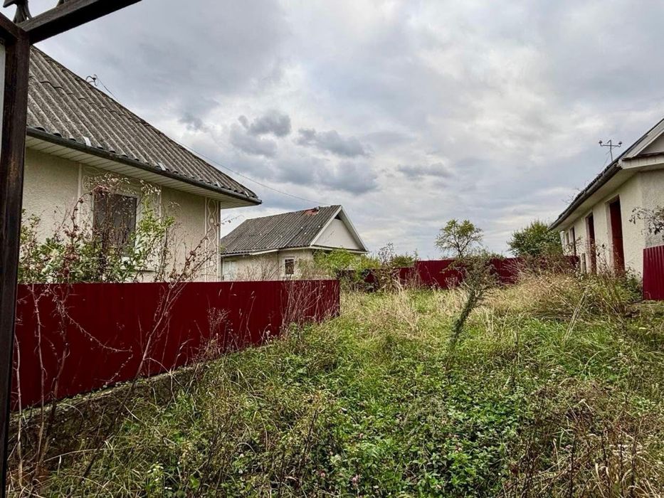 Продам будинок неподалік міста