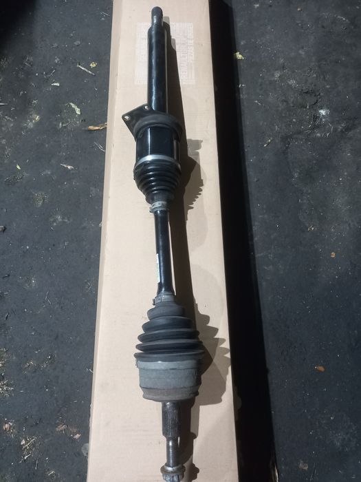 Полуось передня права фольцваген Т6 піввісь Т6 автомат ДСГ