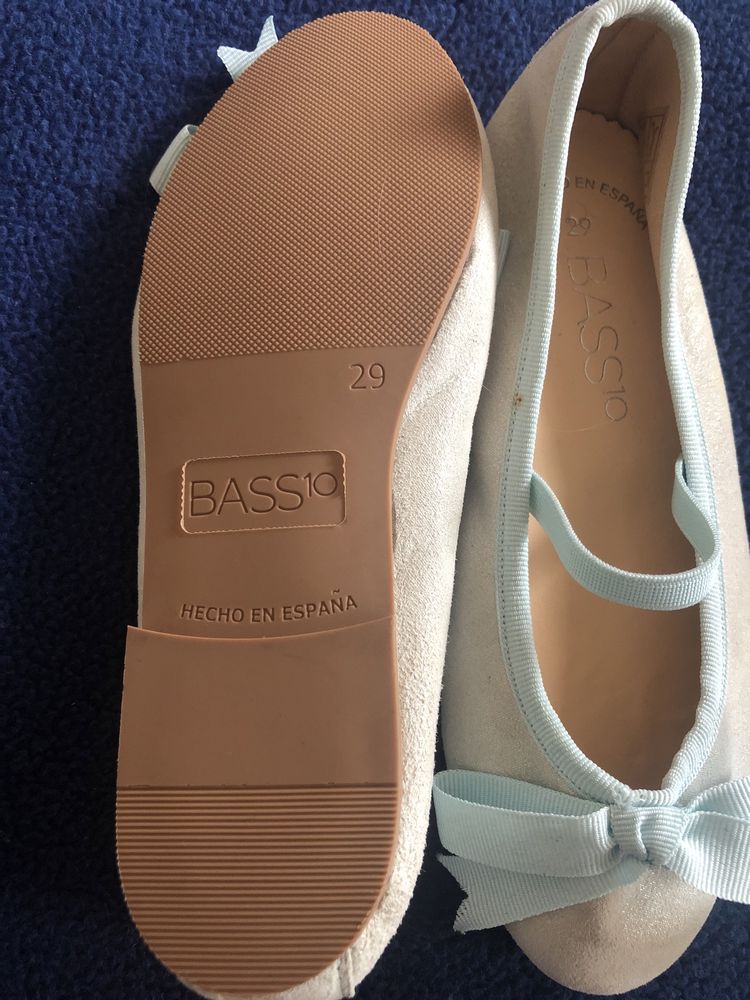 Sapatos t28 e t29
