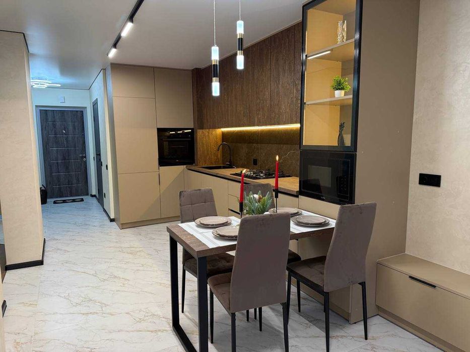 Сучасна 1.5 кімн р-н Універсаму, вул.Заміська