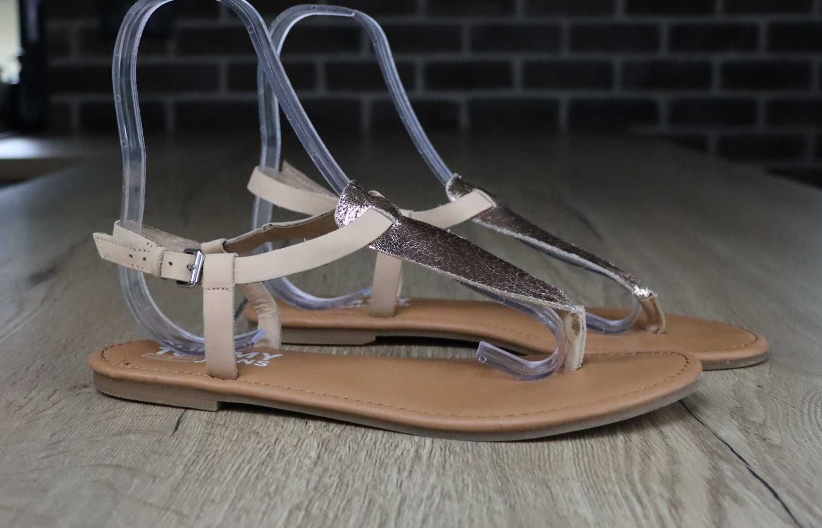 Tommy Jeans delikatne damskie sandały 39 (25 cm)