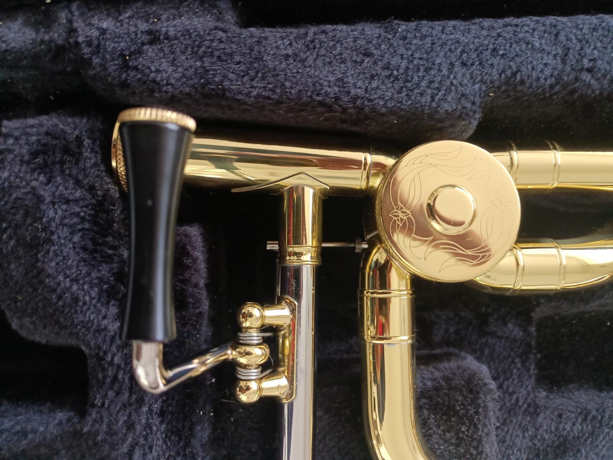Puzon Carol Brass