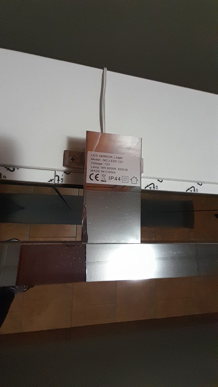 Szafka łazienkowa wisząca lustrzana