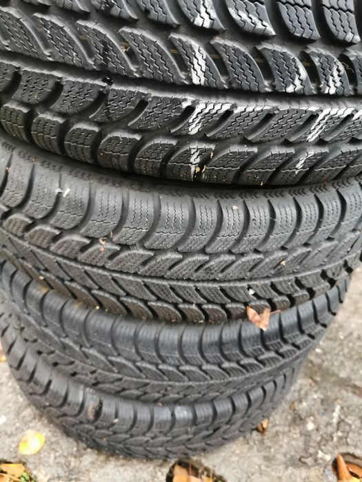 Cztery zimowe opony DĘBICA 165/70 R14
