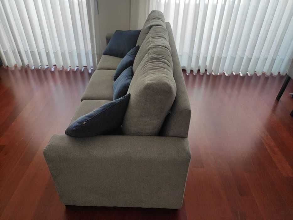 Sofa cinza 3 lugares