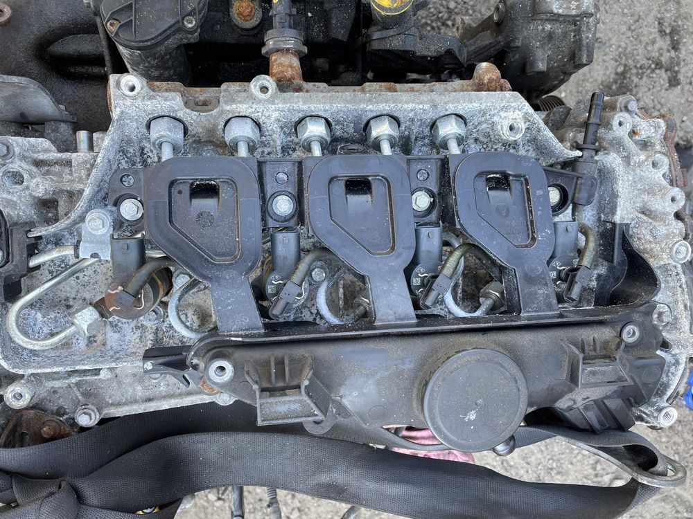 мотор 2.0 2008-2011 євро 4-5Vivaro Trafic Віваро Трафік