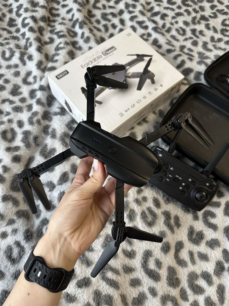 Квадрокоптер Дрон 58019 WiFi 4K камерою з барометром Eachine