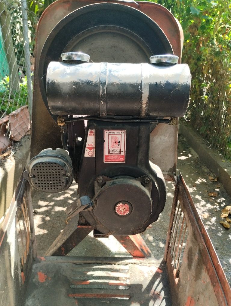Betoneira MIRAL com motor a petróleo 4T HKB 153