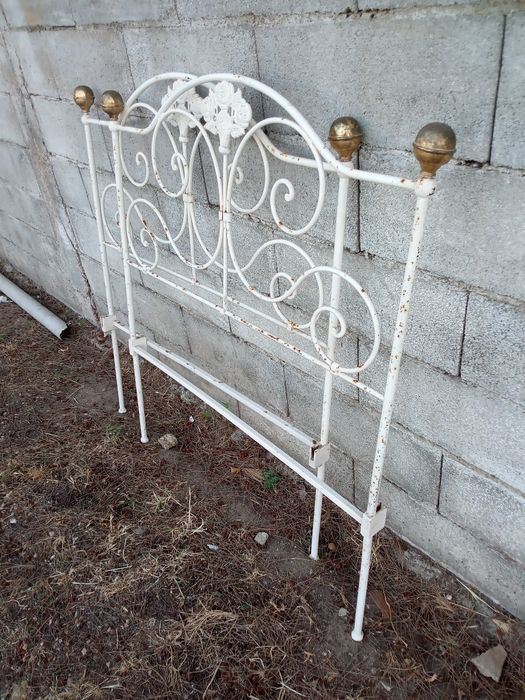 Cabeceiras de cama em ferro