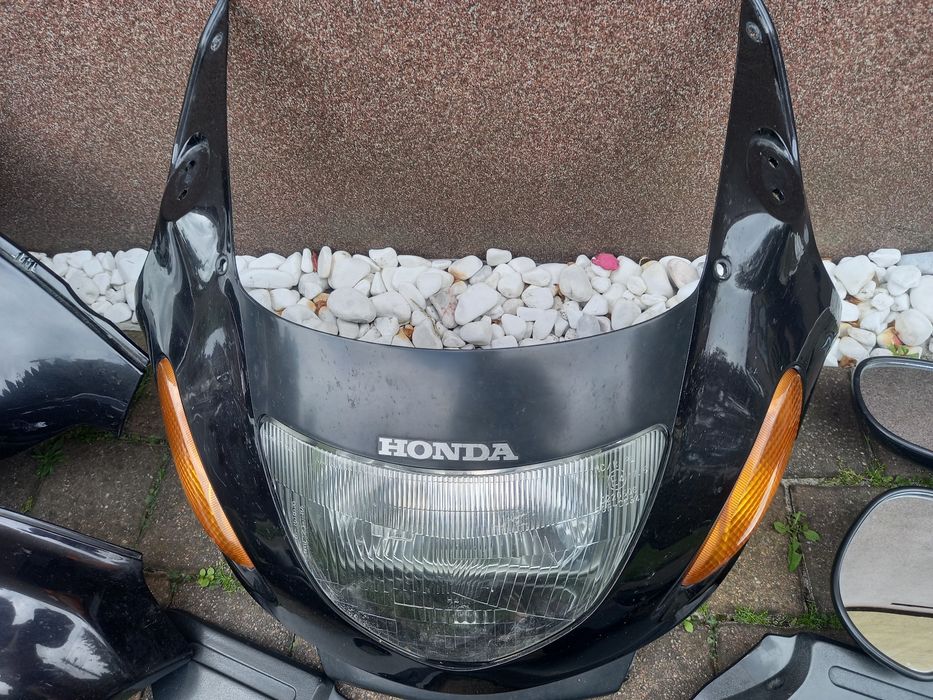 Części honda ntv deauville