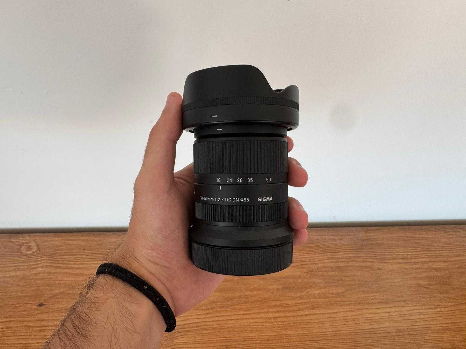 Objetiva SIGMA 18-50mm f/2.8 DC DN Contemporary (CANON RF-S MOUNT)