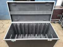 110x50x53 CASE, po diodzie 10szt 50x50, ekran flightcase (DUŻA ILOŚĆ)