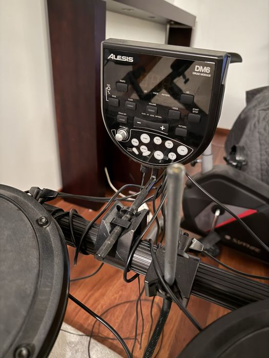 Perkusja Alesis bardzo dobry stan