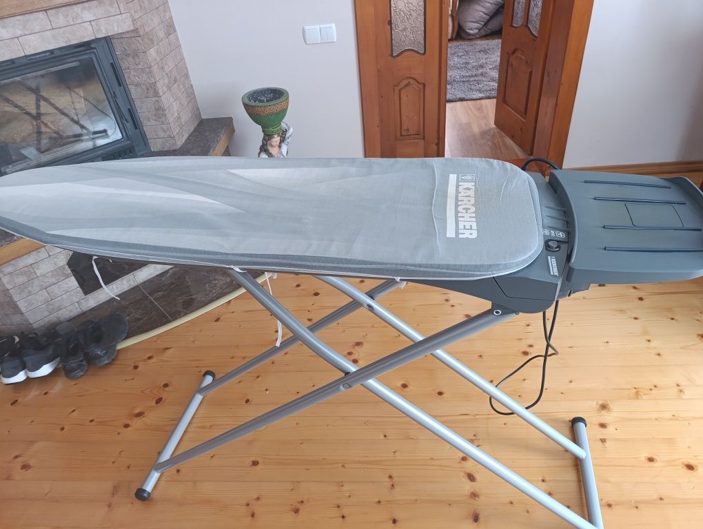Активна прасувальна дошка Karcher