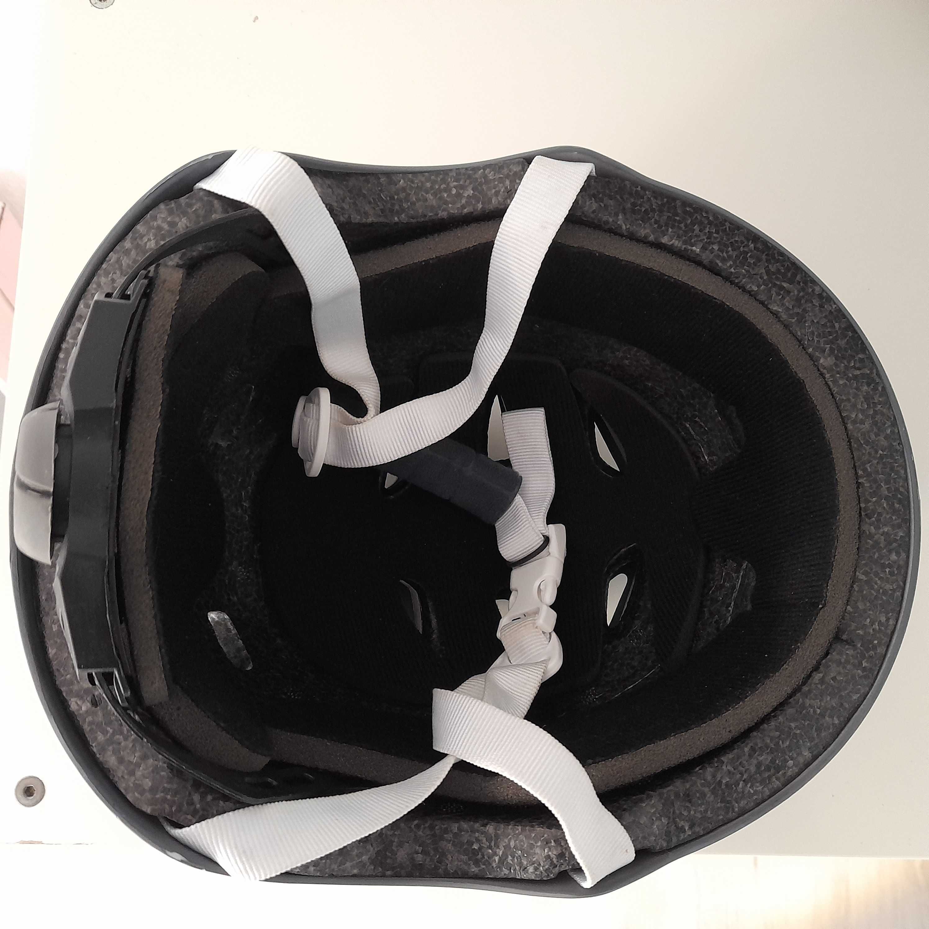 Capacete OLSSON Helmet