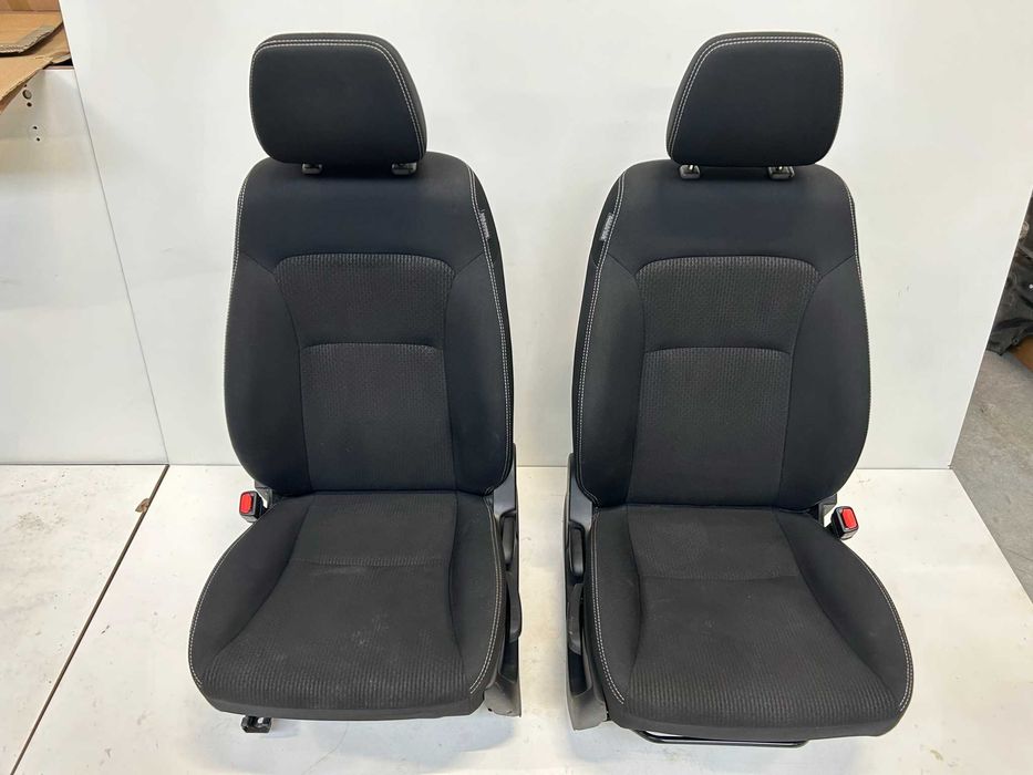 Suzuki SX4 S-CROSS fotele komplet pasy kanapa