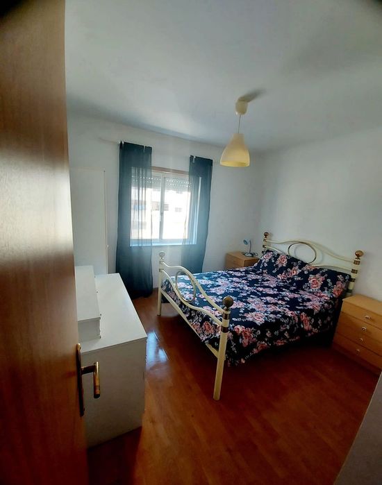 Alugo quarto para casal 500€