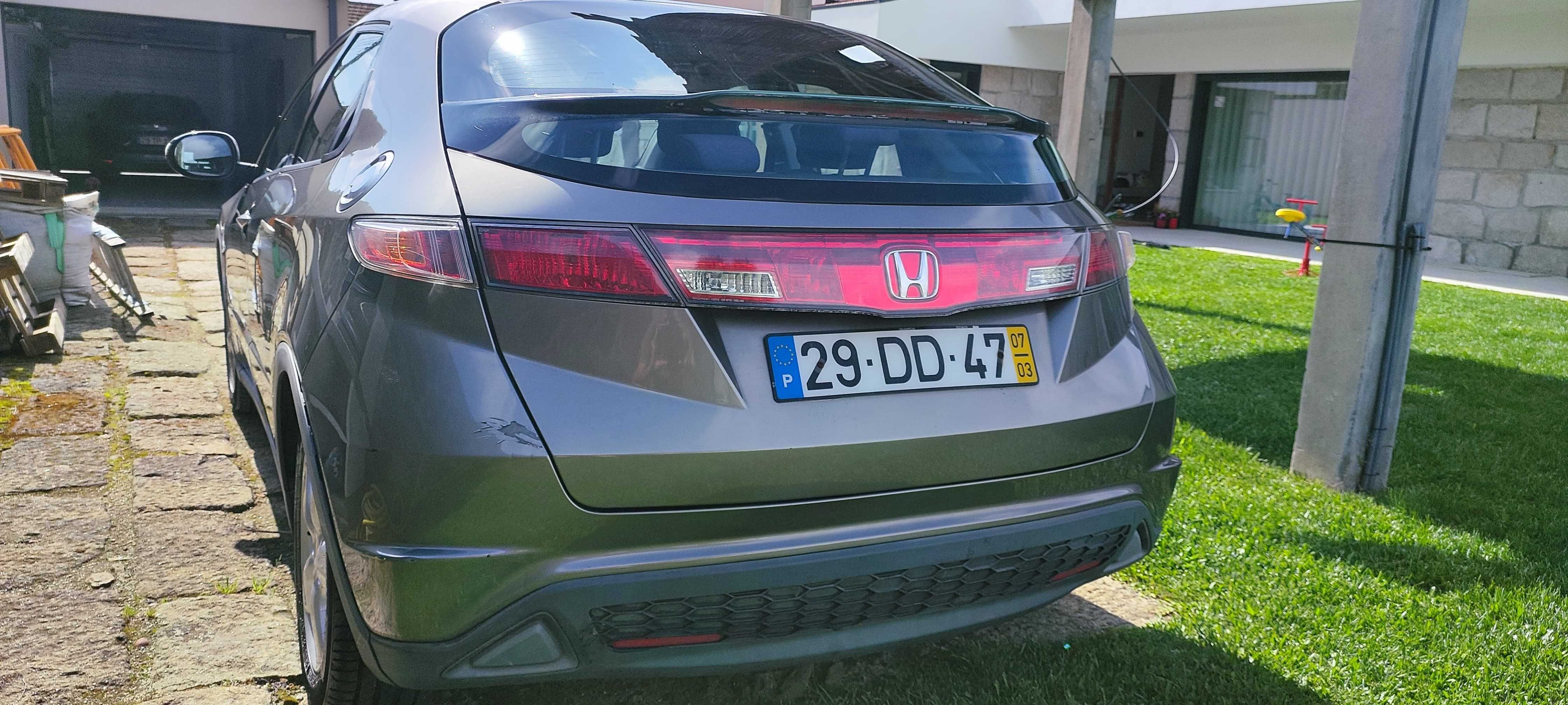 Honda Civic VIII Hatchback 5DR Comfort 1.4i 83 cv