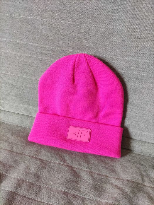Dziecięca różowa czapka 4F