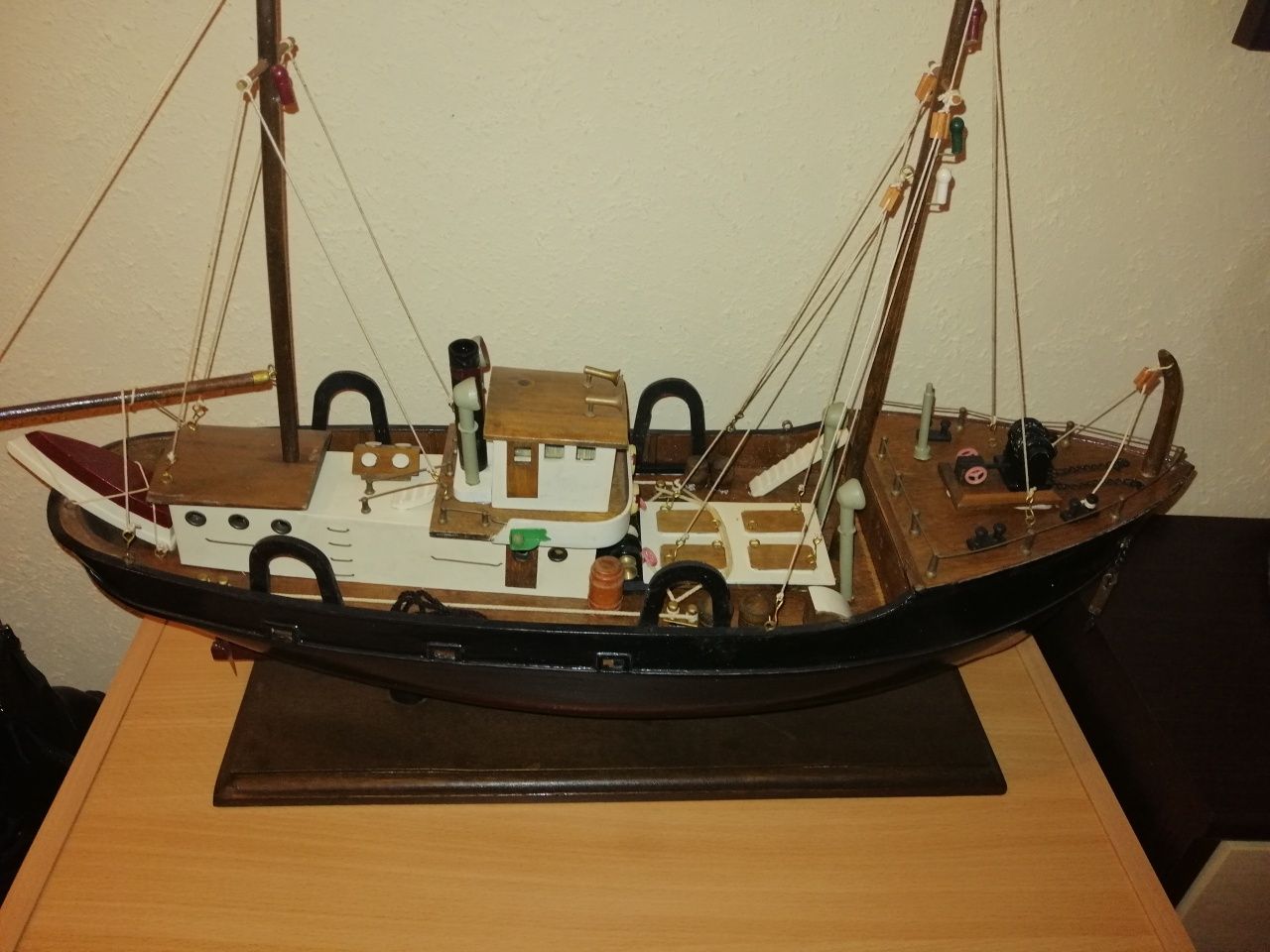 Drewniana łódź rybacka Chalutier