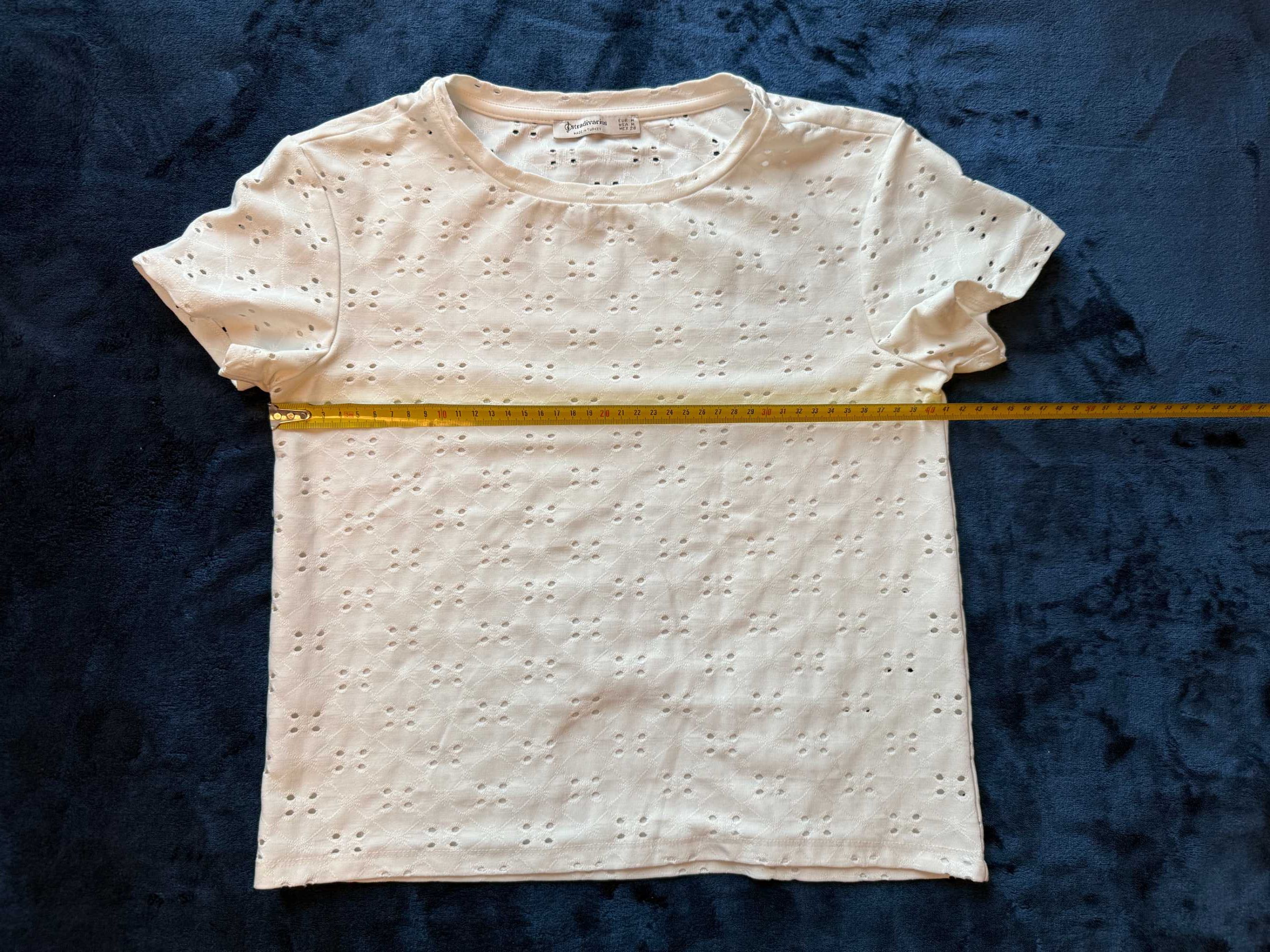 Oryginalny biały t-shirt Stradivarius r. M