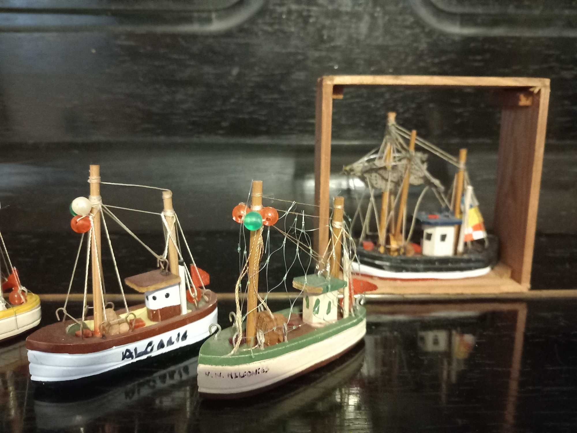 Colecção I  de Barcos de Pesca em madeira