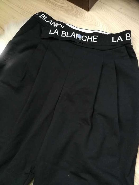 Spodnie dresowe kieszenie taśma