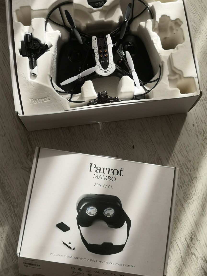 Дрон parrot mambo fpv .