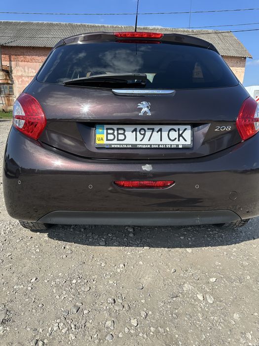 Peugeot 208 2013