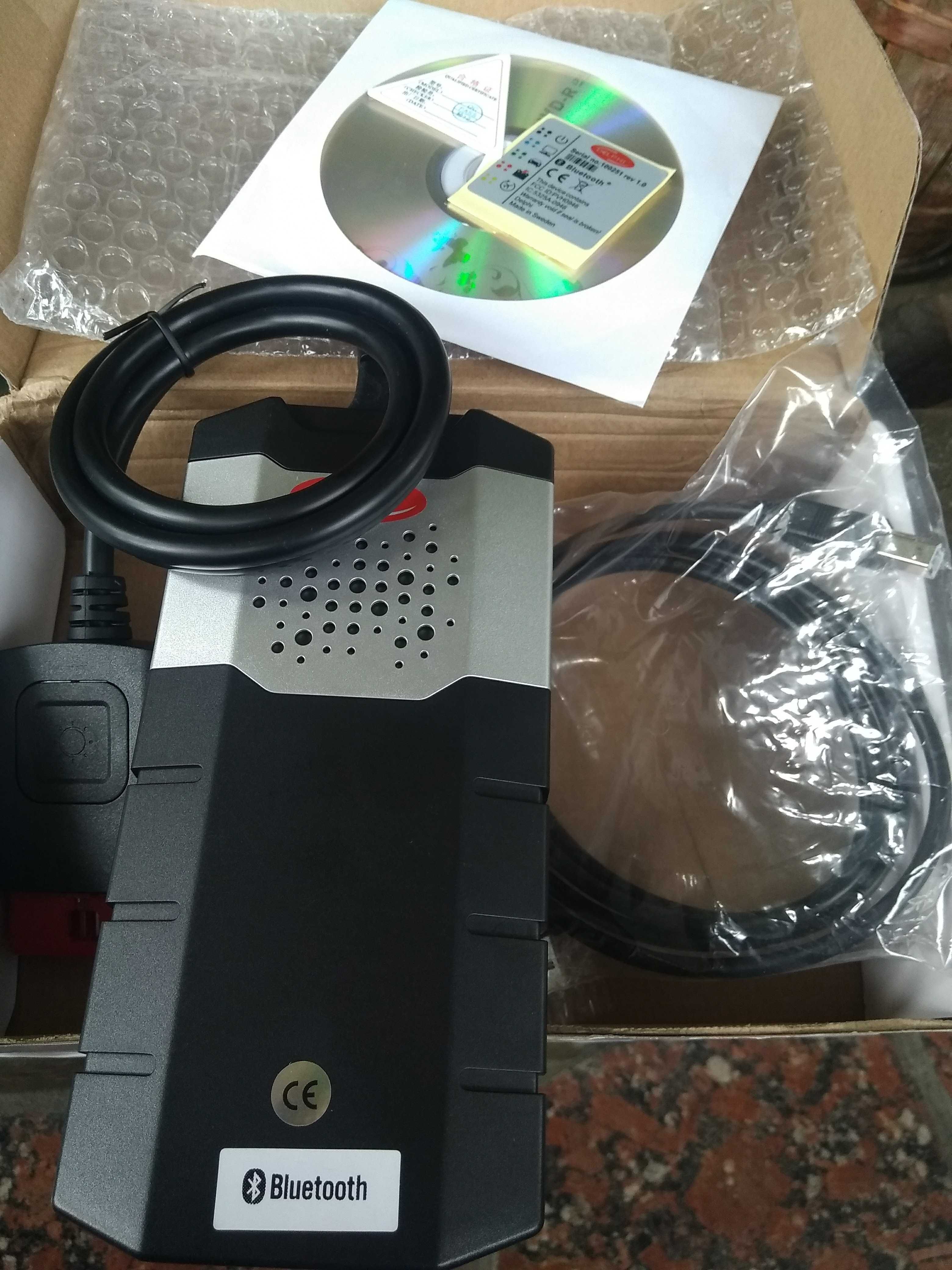 Interfejs diagnostyczny OBD2 Autocom Delphis DS150e + Bluetooth