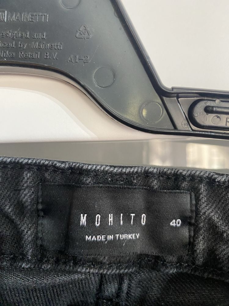 Spodnie jeans Mohito